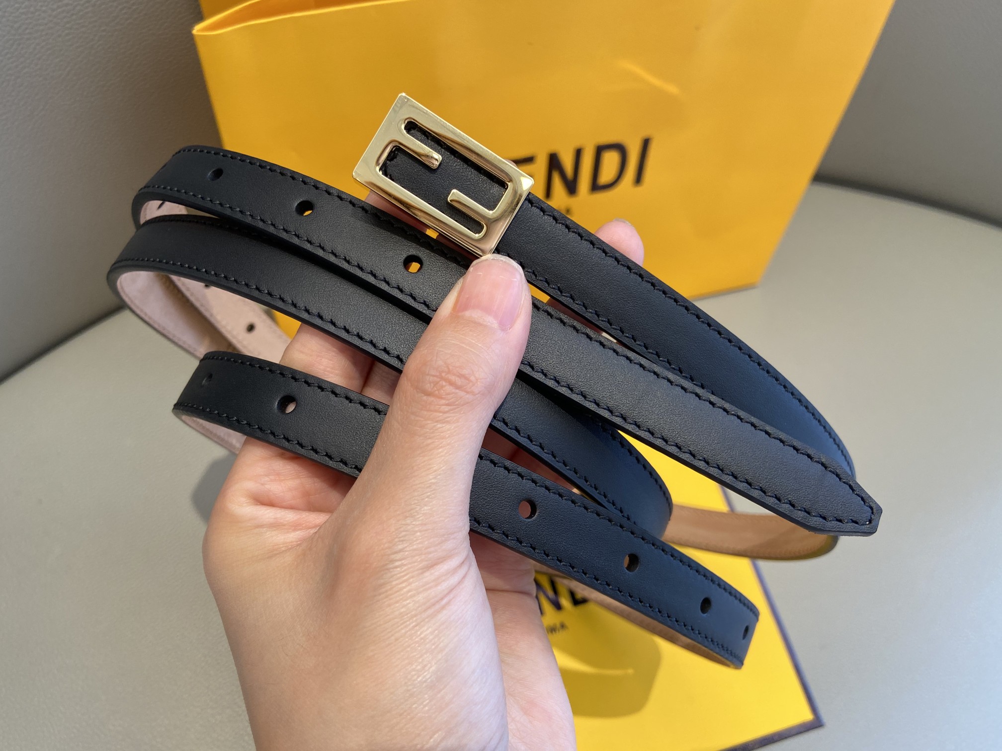 Cheap Replica Fendi Leather Belt Width 1.5CM 005