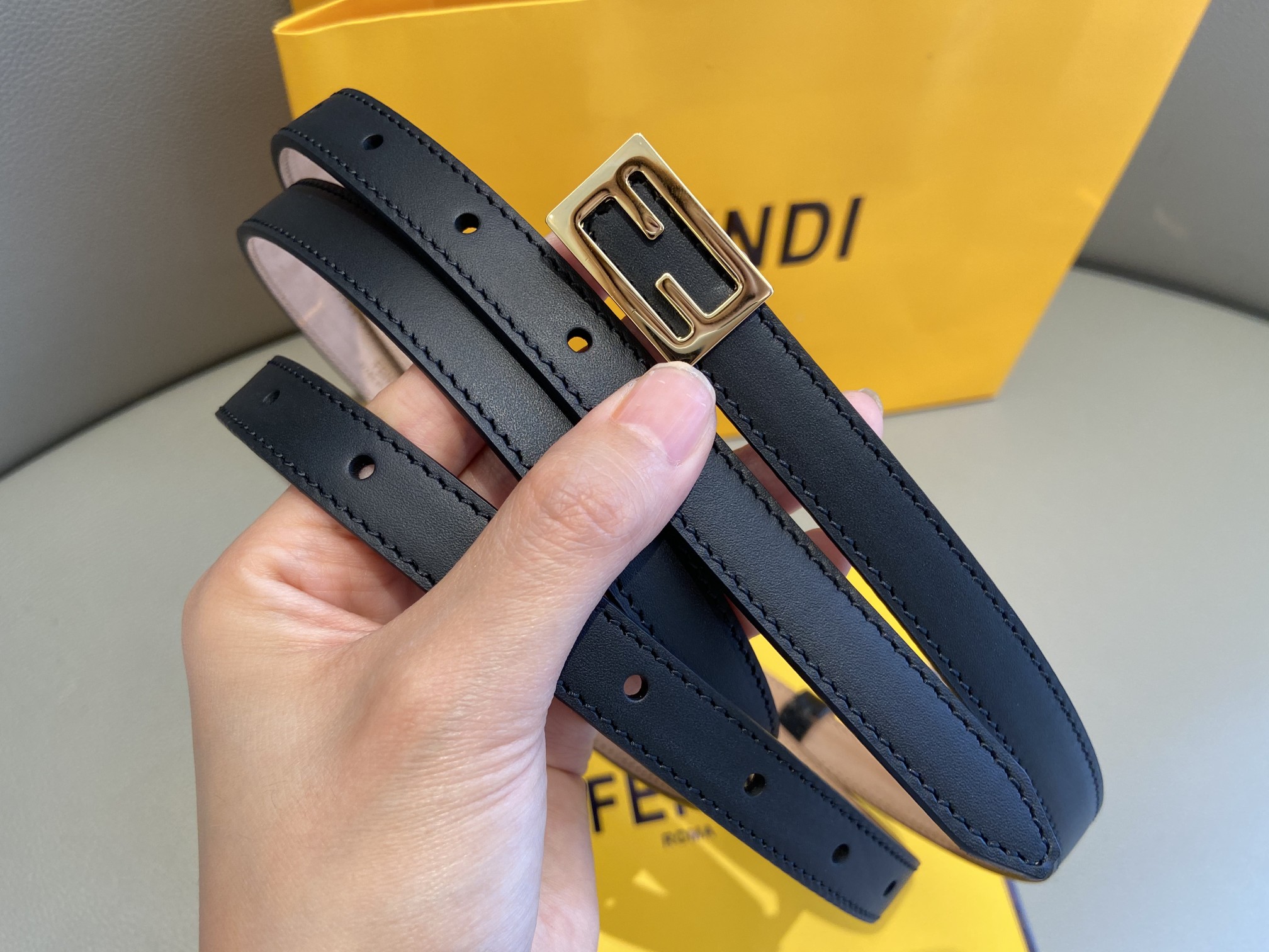 Cheap Replica Fendi Leather Belt Width 1.5CM 005