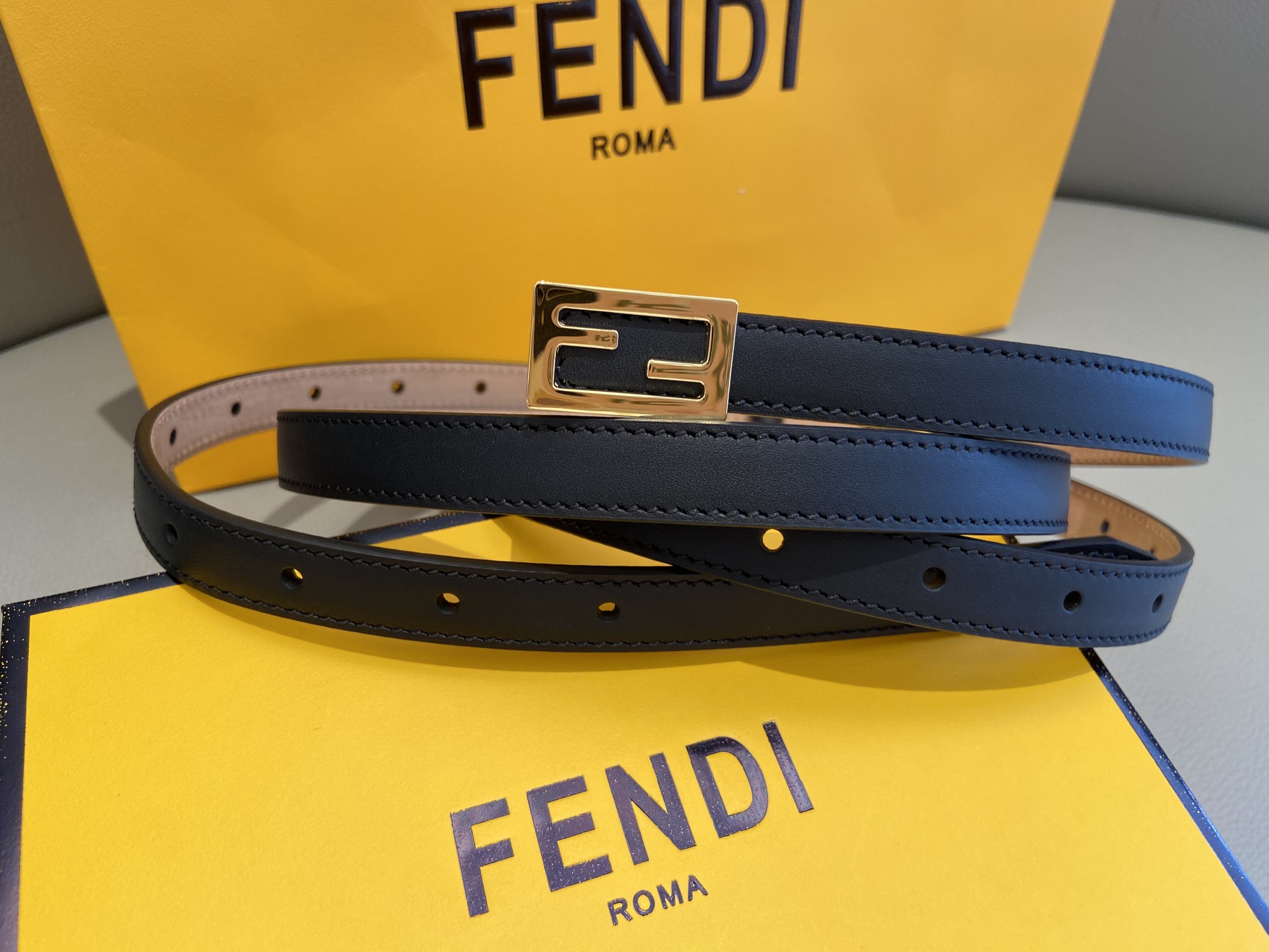 Cheap Replica Fendi Leather Belt Width 1.5CM 005