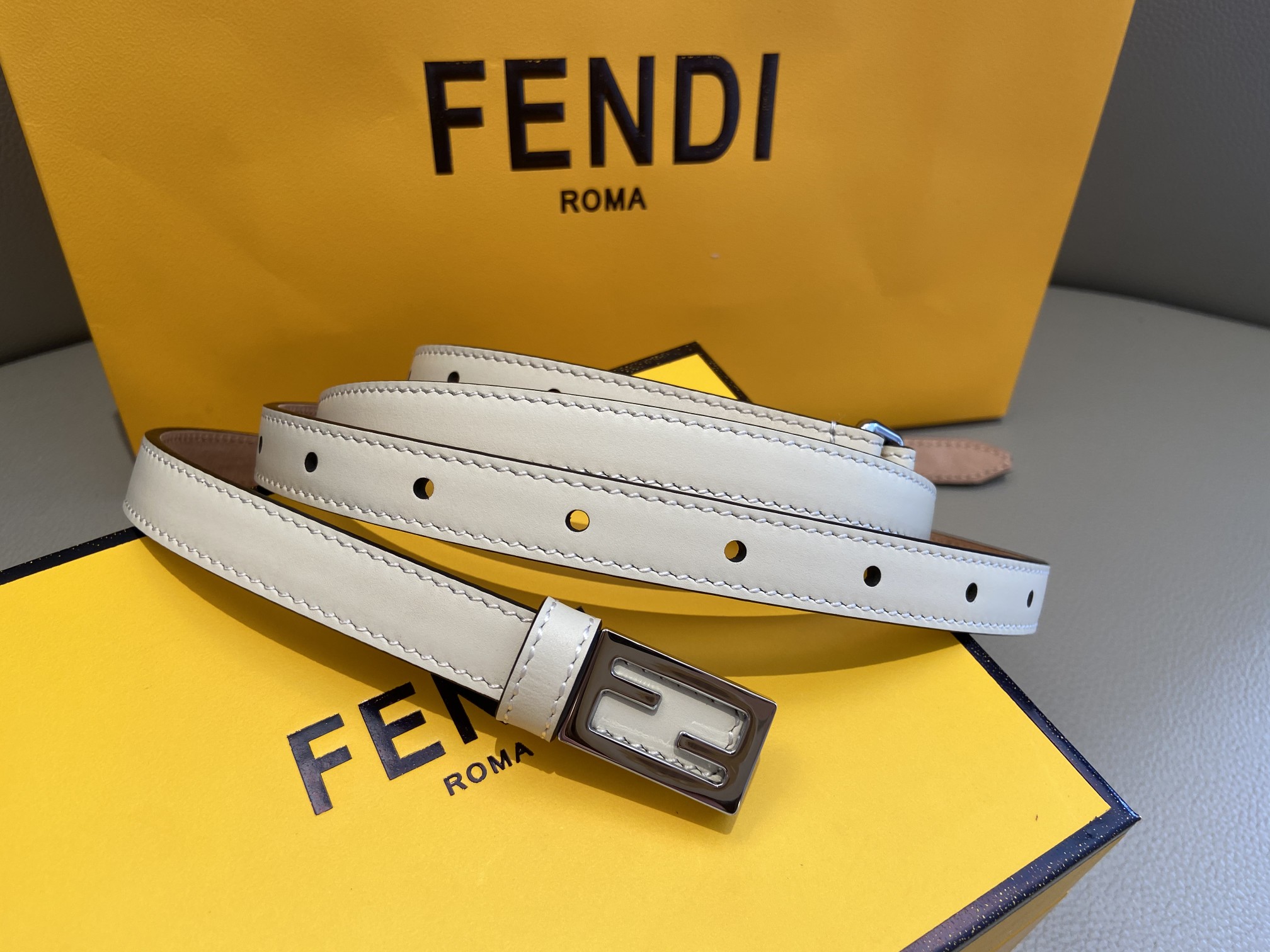 Cheap Replica Fendi Leather Belt Width 1.5CM 006