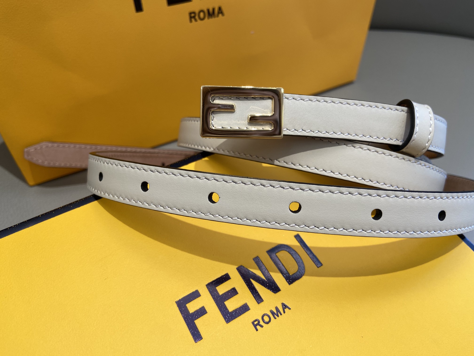 Cheap Replica Fendi Leather Belt Width 1.5CM 007