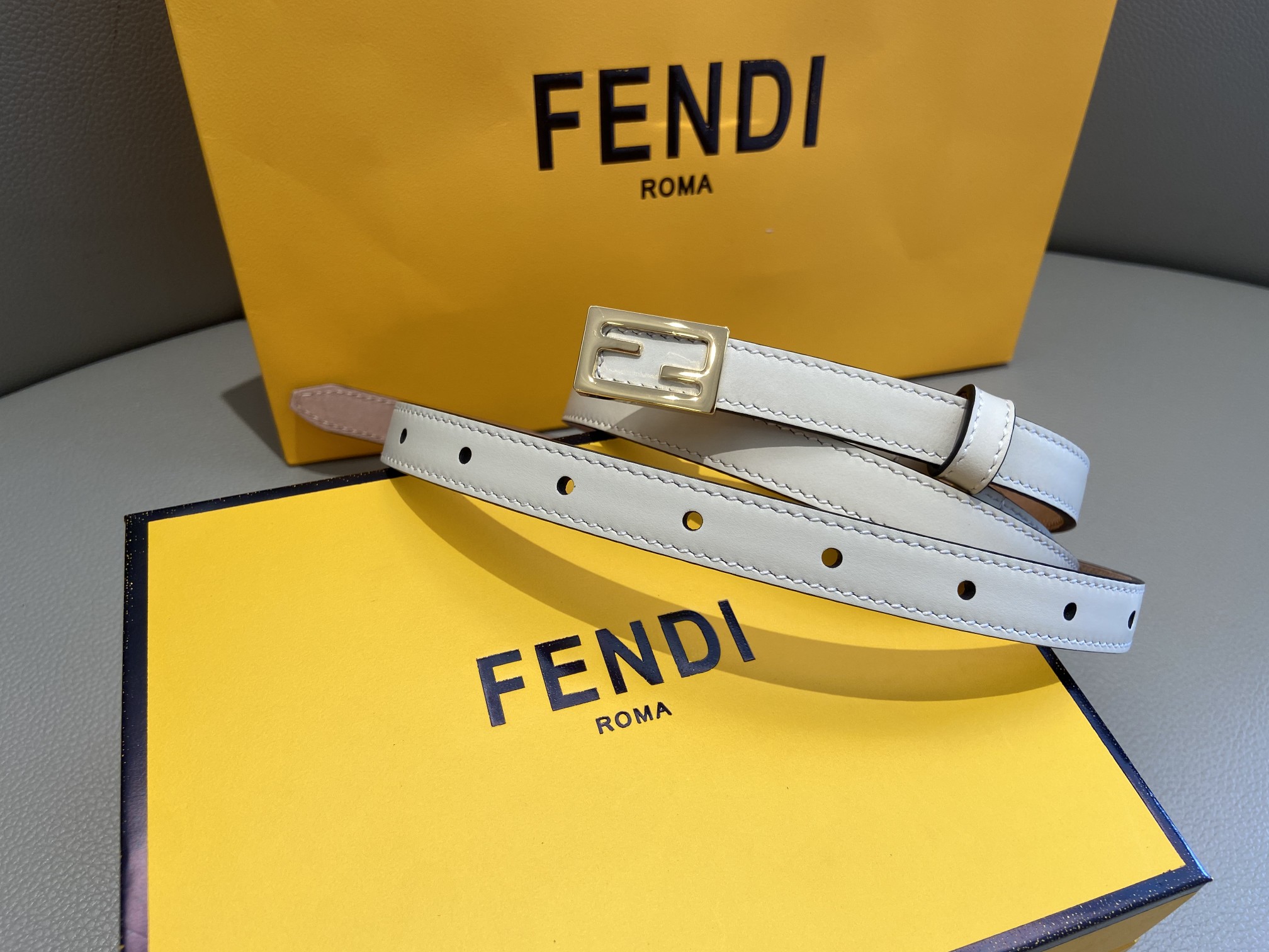 Cheap Replica Fendi Leather Belt Width 1.5CM 007