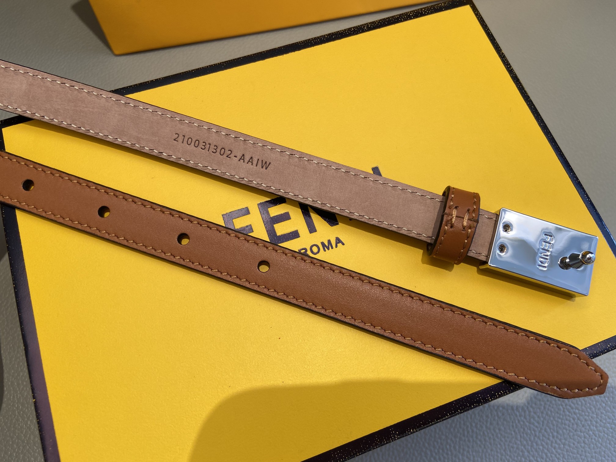 Cheap Replica Fendi Leather Belt Width 1.5CM 008