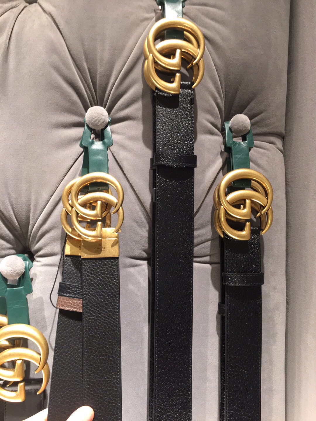 Cheap Replica Gucci Leather Belts set 163