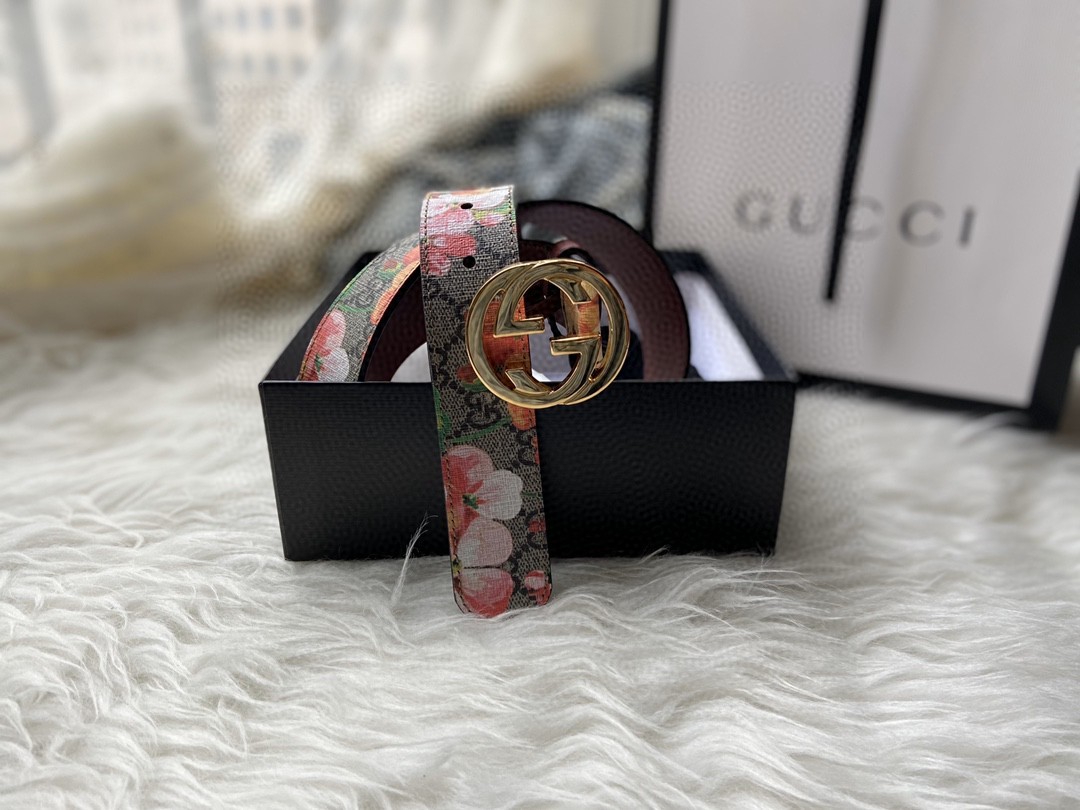 Cheap Replica Gucci Reversible Women Leather Belt Width 3.5cm 125