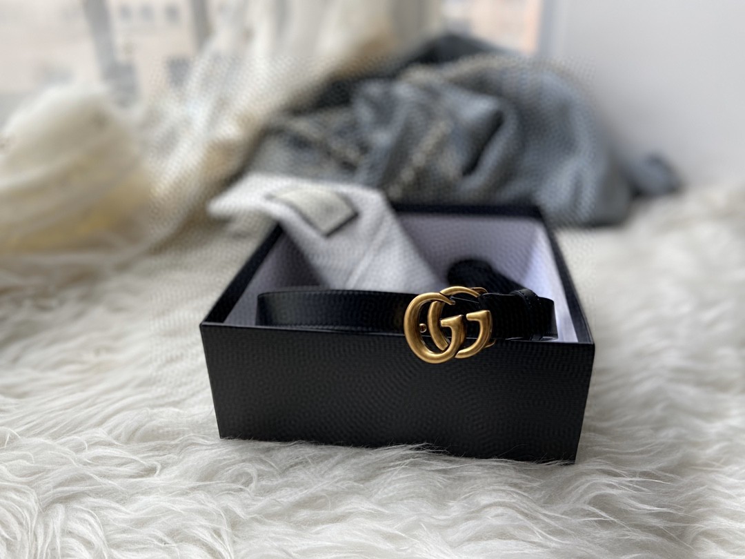 Cheap Replica Gucci Reversible Women Leather Belt Width 3.5cm 131