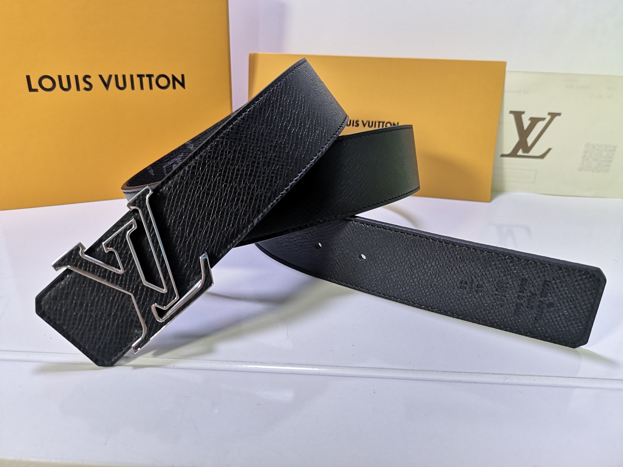 Cheap Replica Louis Vuitton Men Leather Belt Width 4CM 112