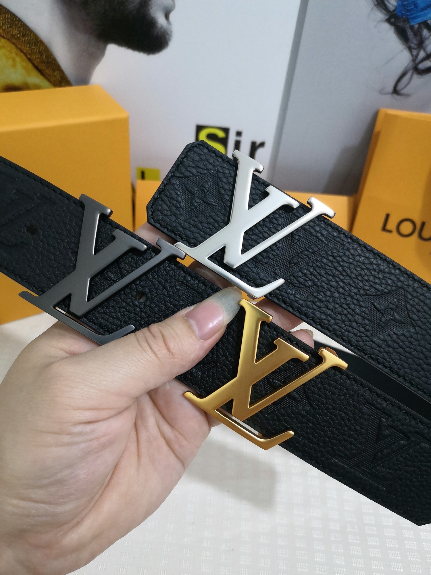 Cheap Replica Louis Vuitton Men Leather Belt Width 4CM 116