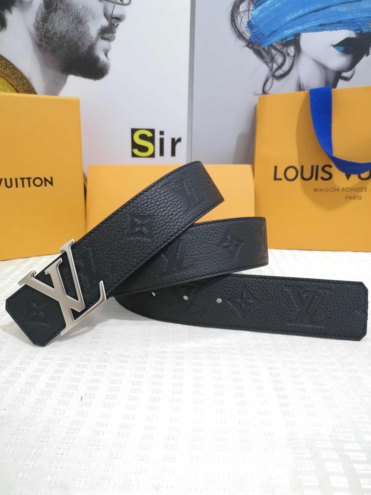 Cheap Replica Louis Vuitton Men Leather Belt Width 4CM 116