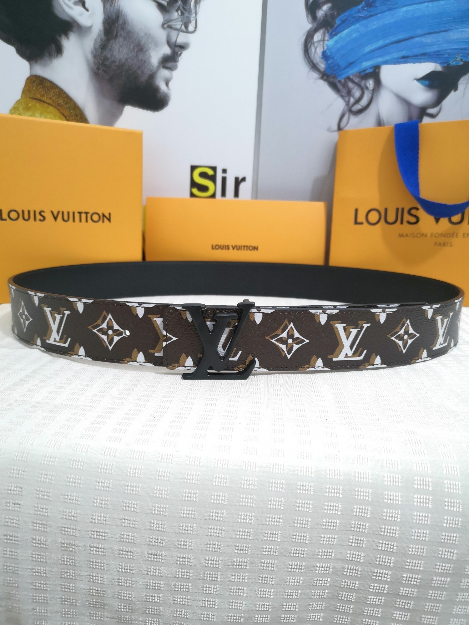 Cheap Replica Louis Vuitton Men Leather Belt Width 4CM 118