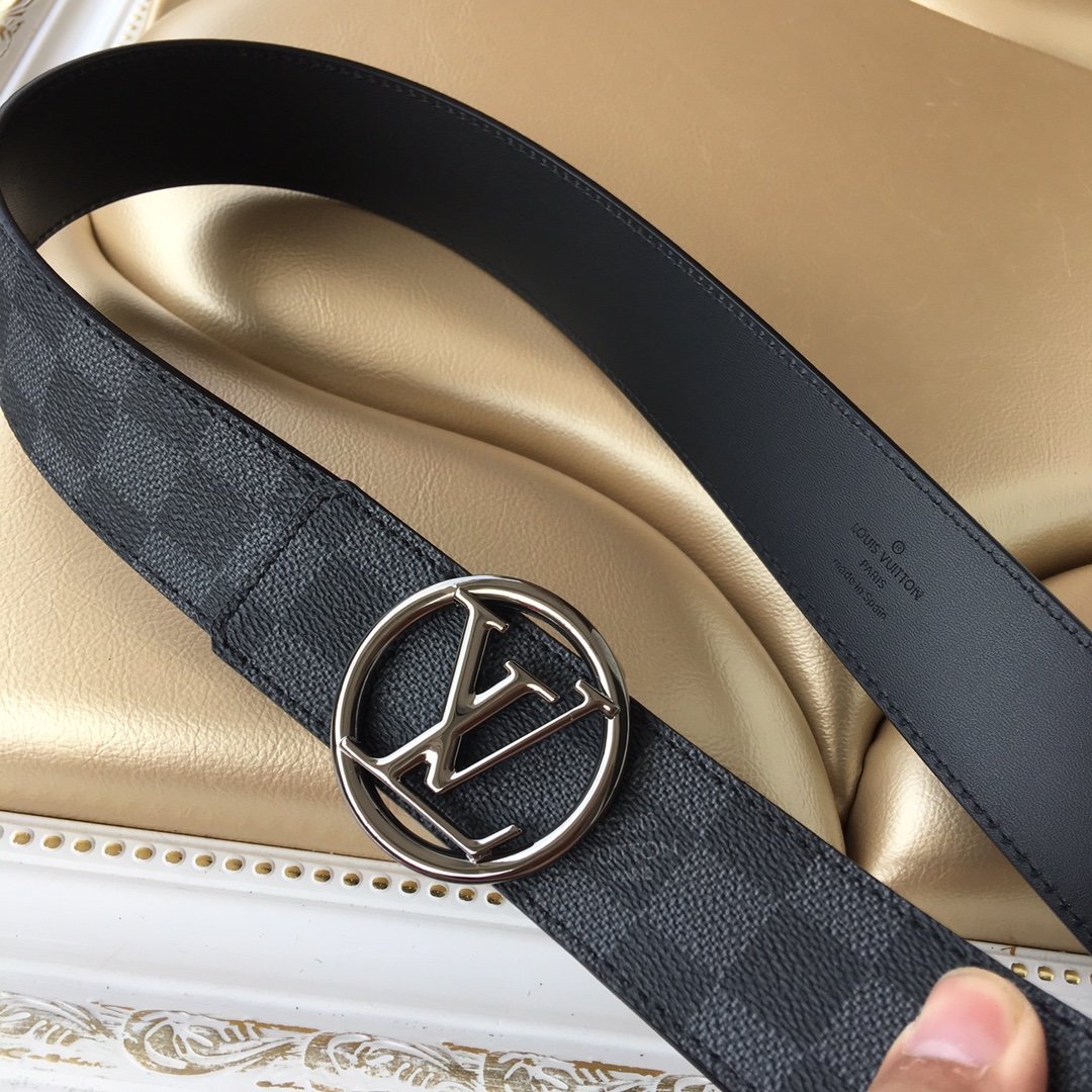 Cheap Replica Louis Vuitton Men Leather Belt Width 4cm 082