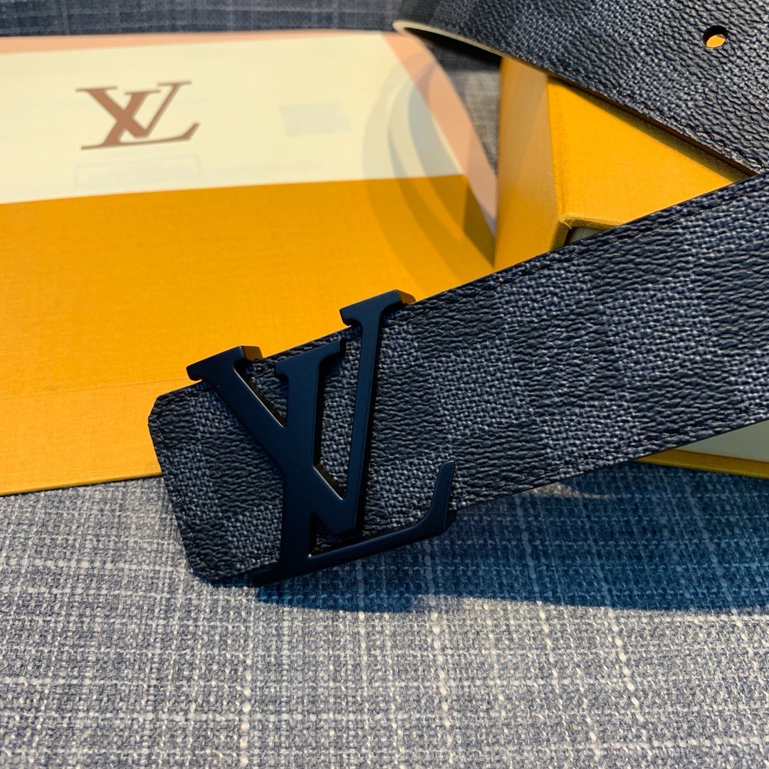 Cheap Replica Louis Vuitton Men Leather Belt Width 4cm 093