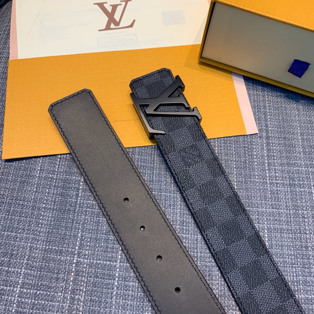 Cheap Replica Louis Vuitton Men Leather Belt Width 4cm 093