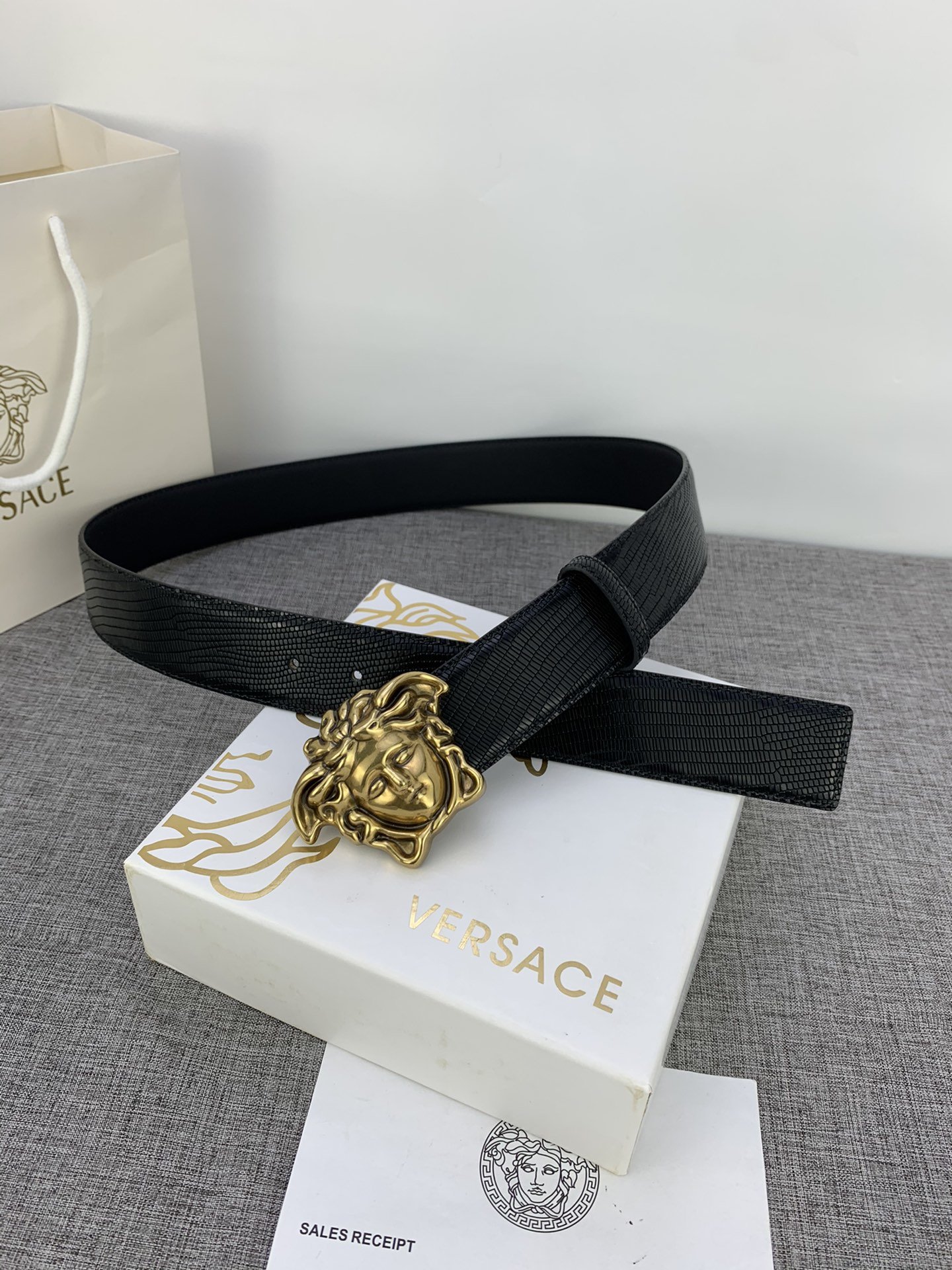 Cheap Replica Versace Men Reversible Leather Belt Width 4cm With Gold Buckle 025