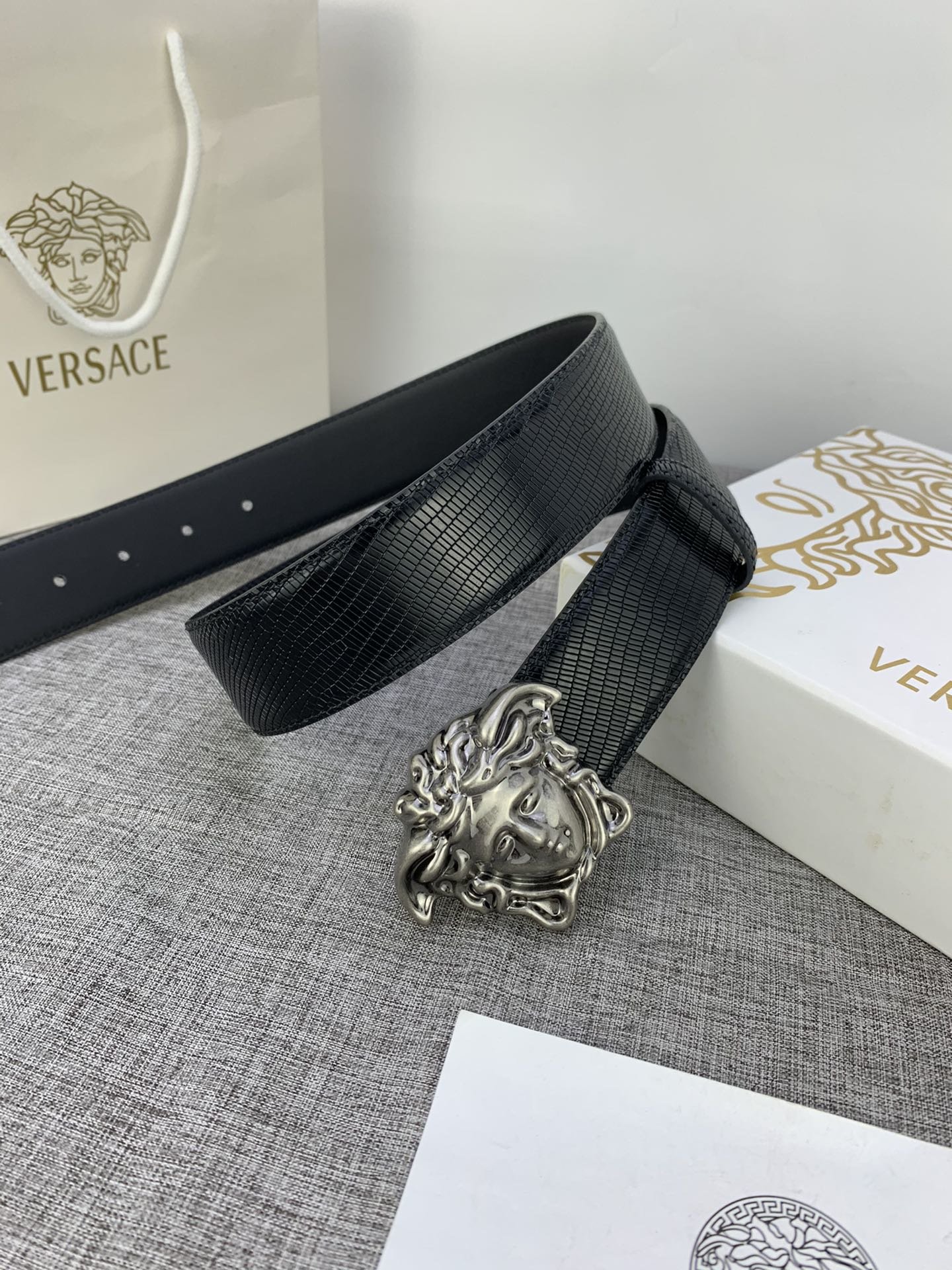 Cheap Replica Versace Men Reversible Leather Belt Width 4cm With Gold Buckle 026