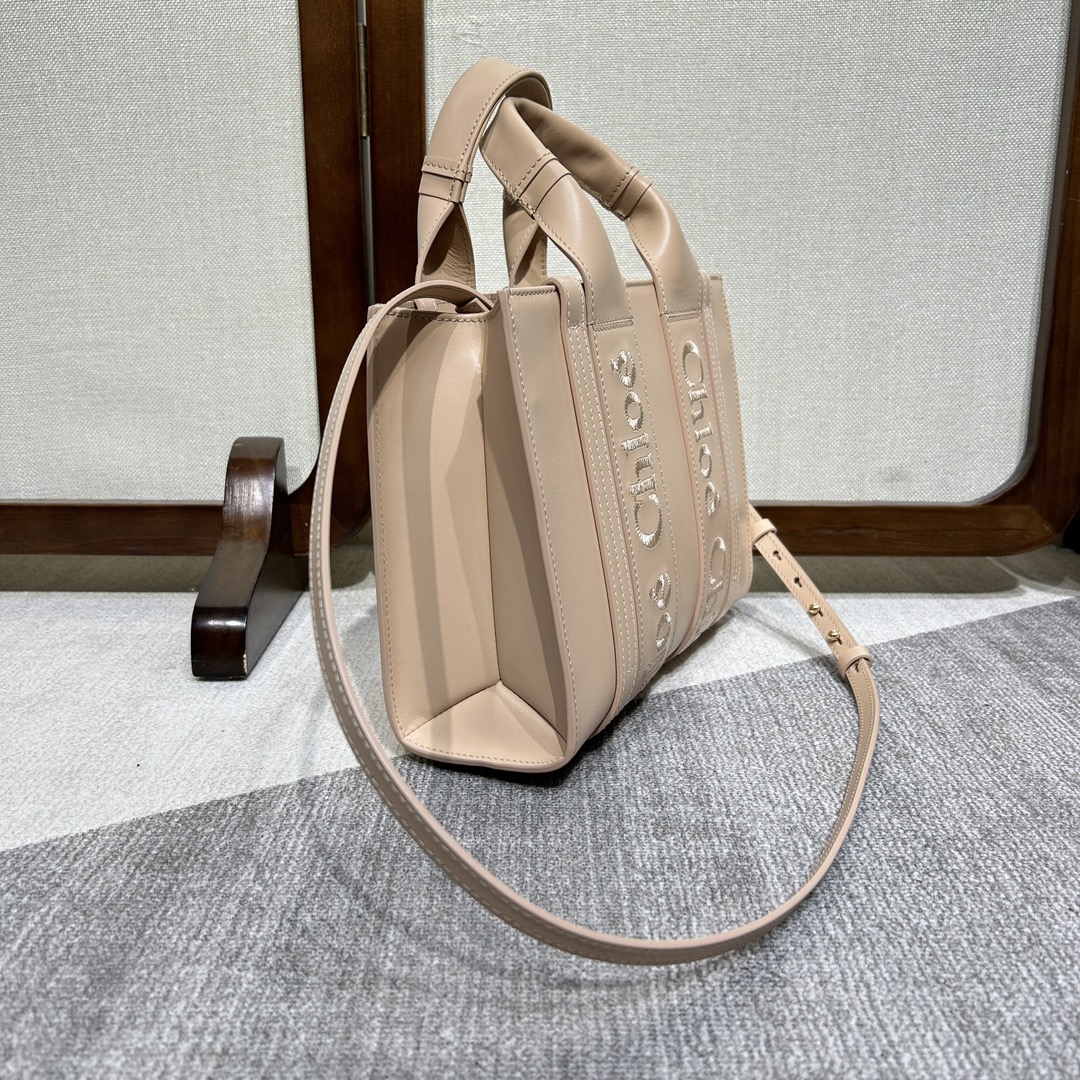 Chloe Small Woody Tote Bag from Smooth Calfskin light Tan With Strap