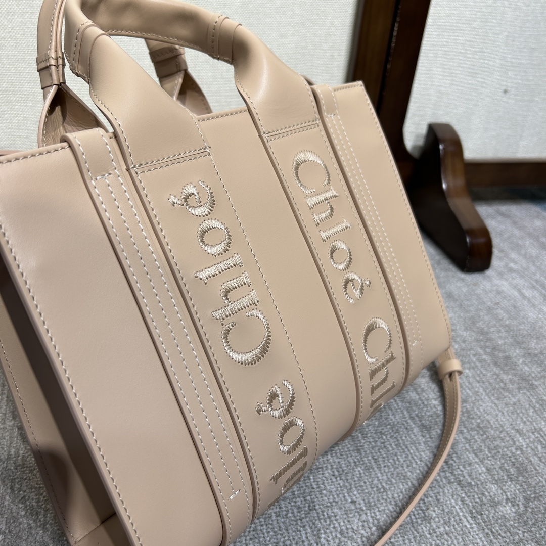 Chloe Small Woody Tote Bag from Smooth Calfskin light Tan With Strap