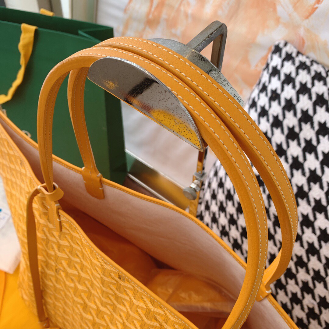 Classica Goyard Saint Louis GM Tote Bag Classic Goyardine Canvas Yellow