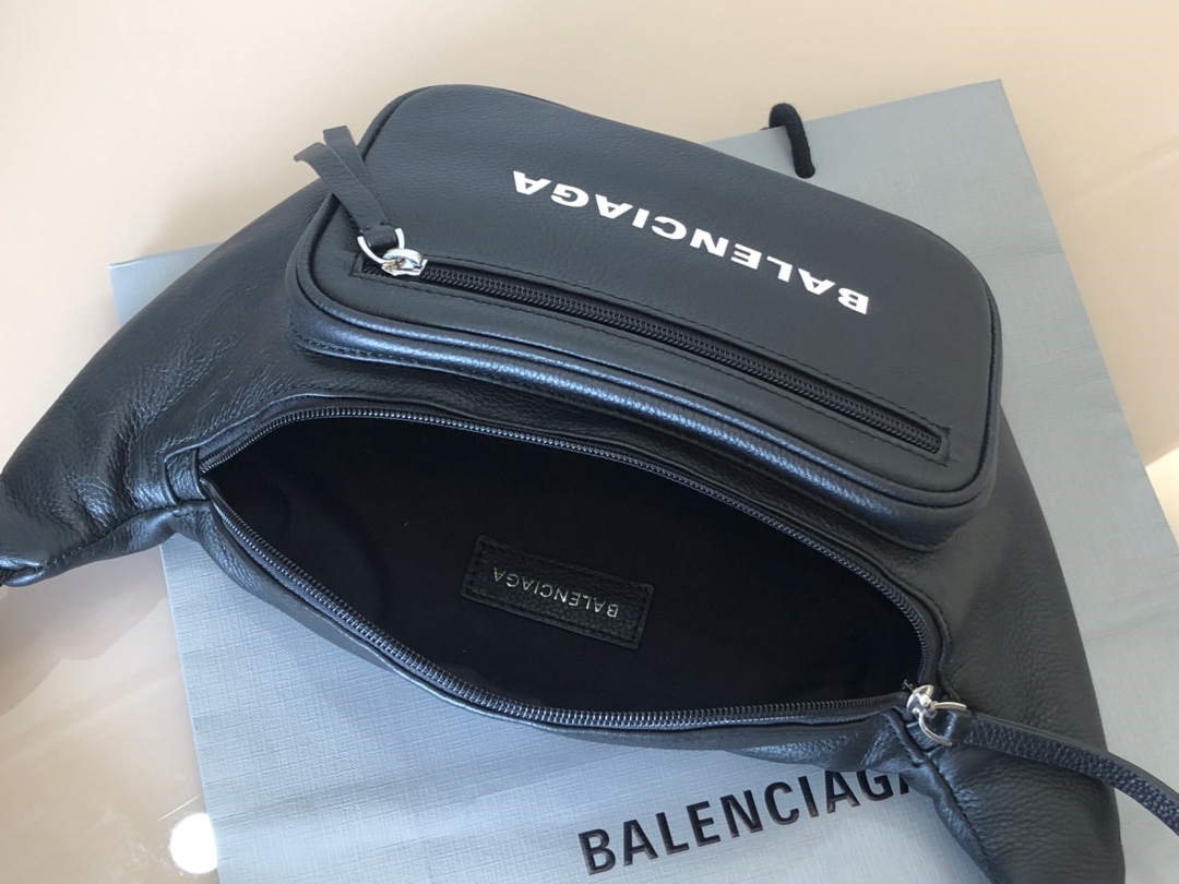 Copy Balenciaga Fashion Leather Belt Pack Black Most Popular