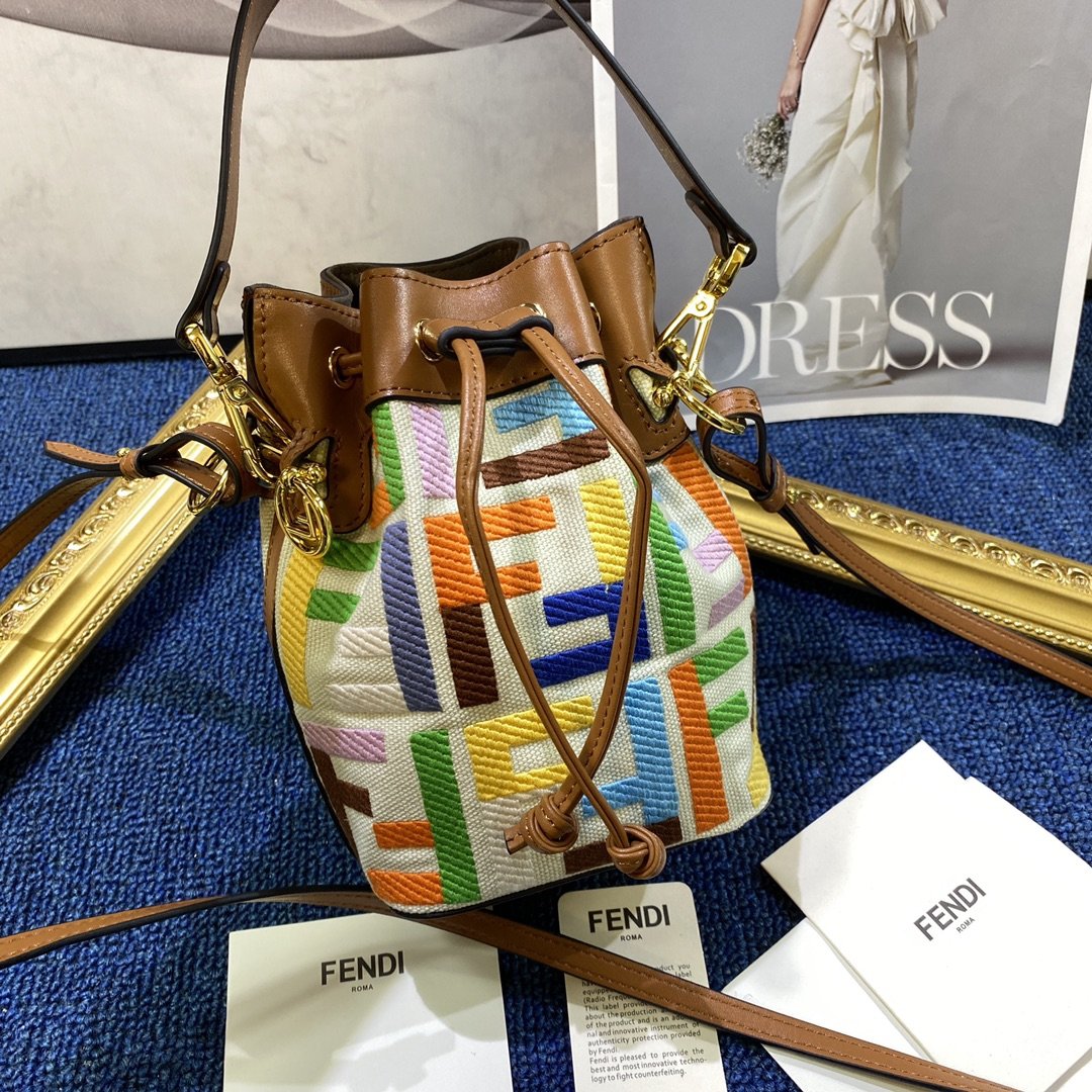 Copy Fendi Mon Tresor Bucket Bag in Beige Canvas