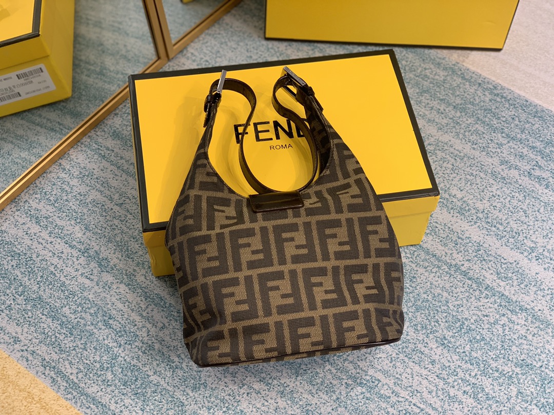 Copy Fendi Vintage Women Shoulder Bag 02