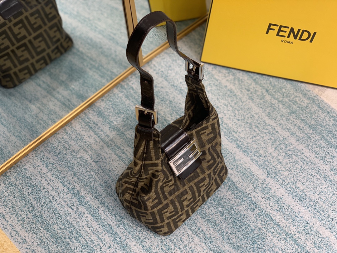 Copy Fendi Vintage Women Shoulder Bag 02