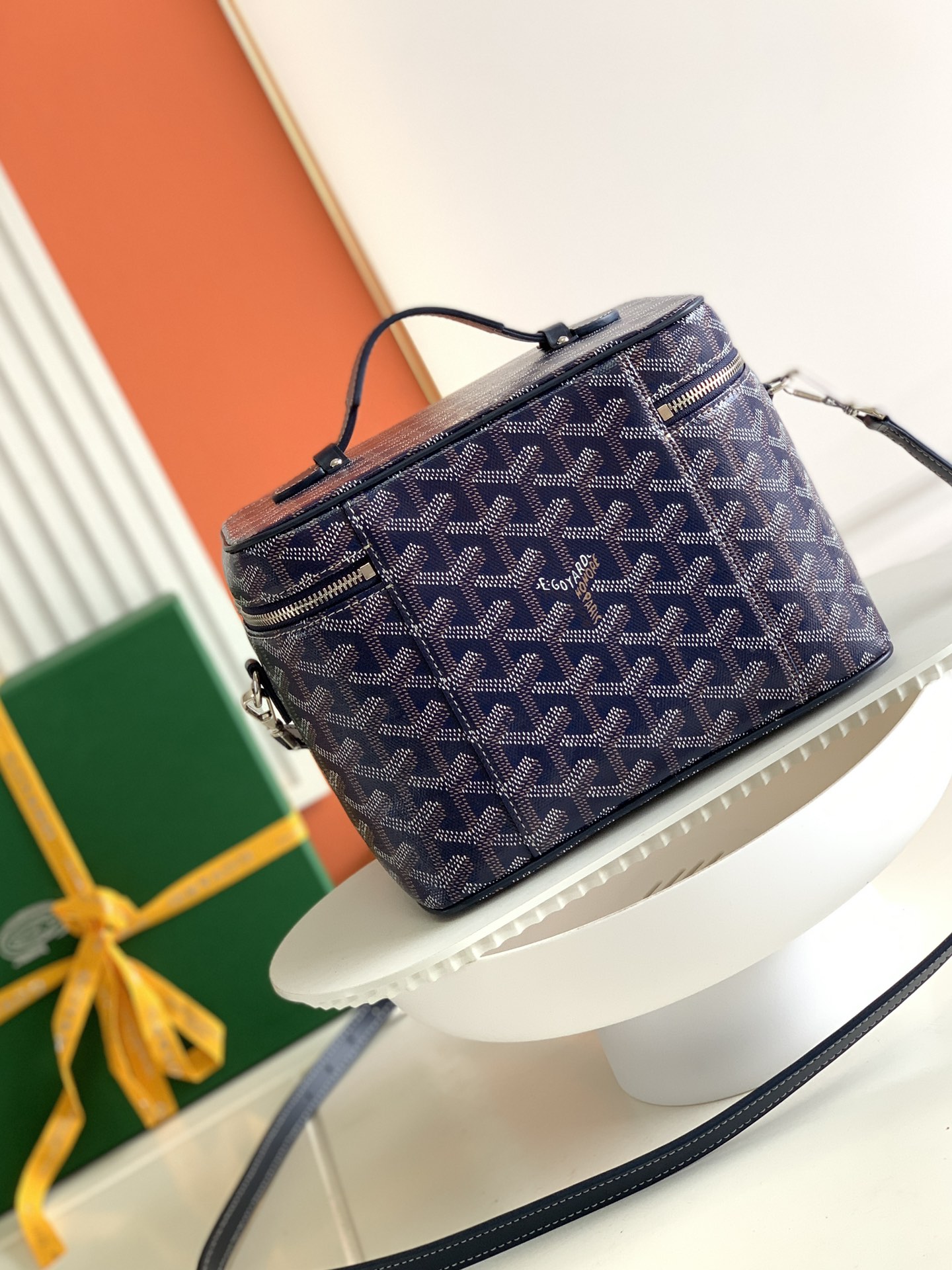 Copy Goyard Goyardine Muse Vanity Case Black and Blue