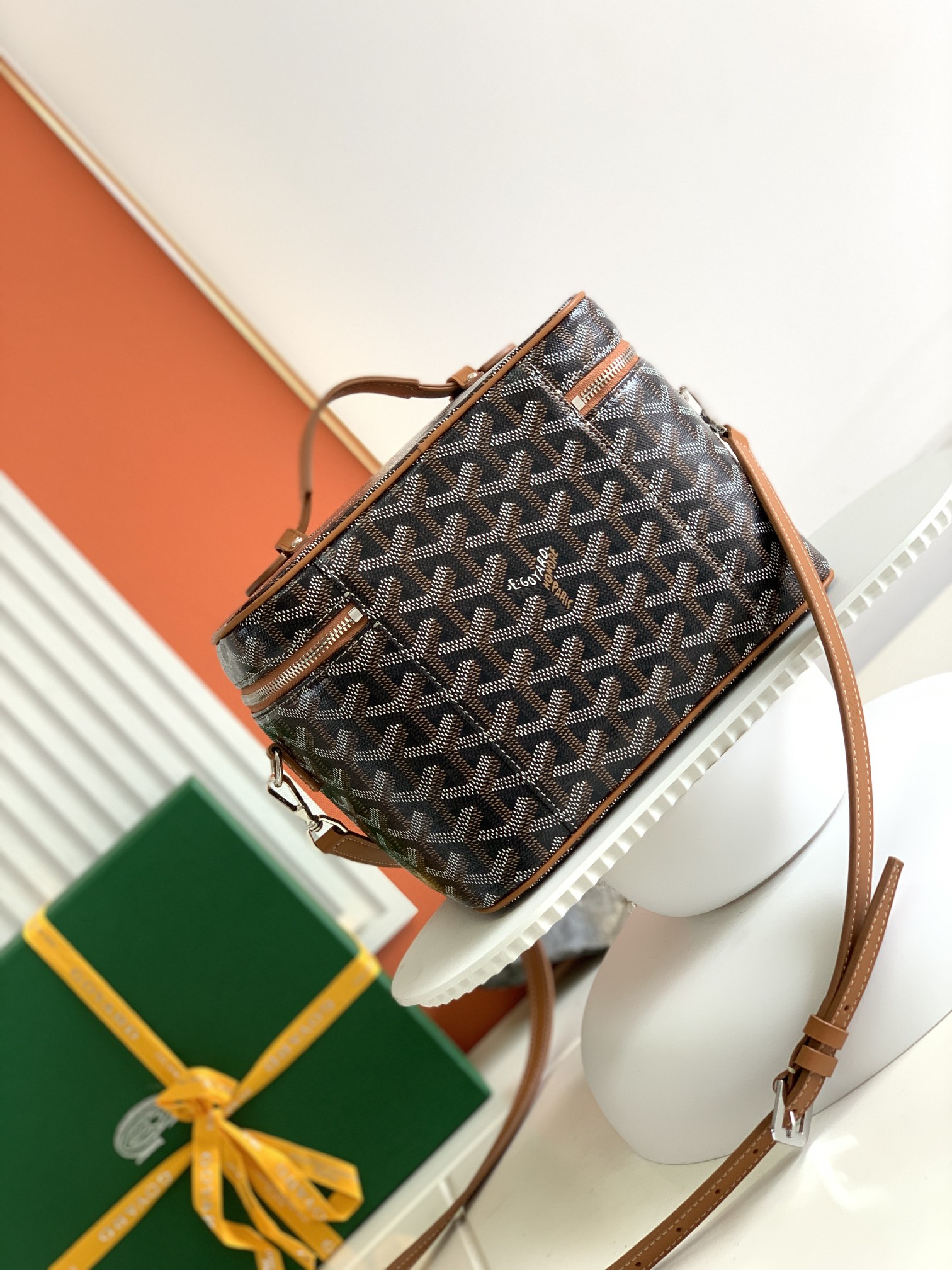 Copy Goyard Goyardine Muse Vanity Case Black and Brown