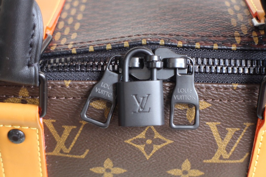 Copy Louis Vuitton M40360 Men Keepall Bandouliere 50