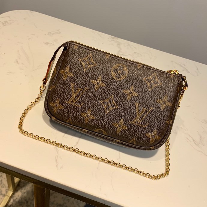 Copy Louis Vuitton M58009 Mini Pochette Accessoires in Monogram Canvas