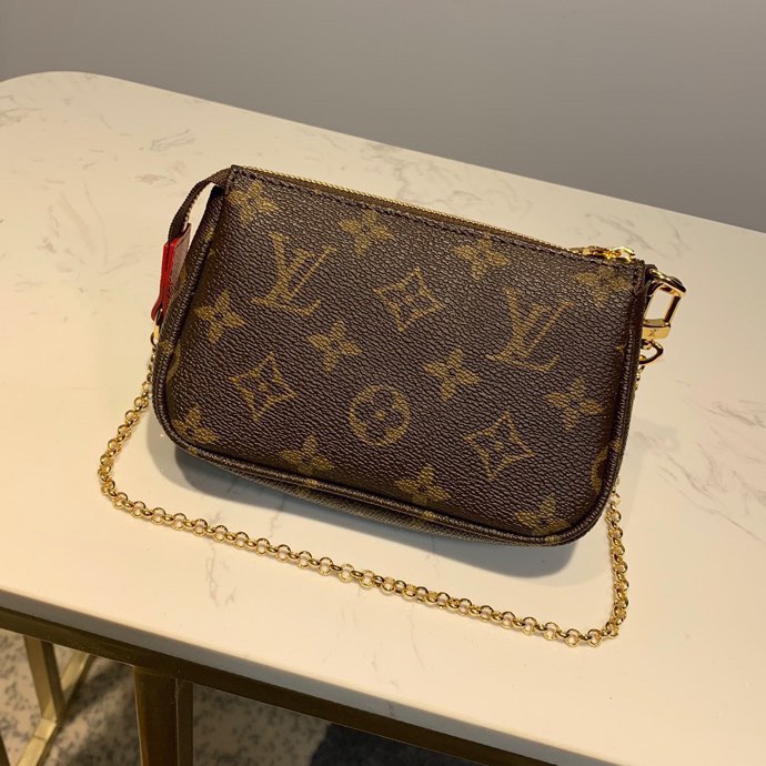 Copy Louis Vuitton M69056 Mini Pochette Accessoires in Monogram Canvas