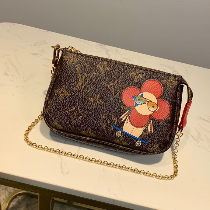 Copy Louis Vuitton M69056 Mini Pochette Accessoires in Monogram Canvas