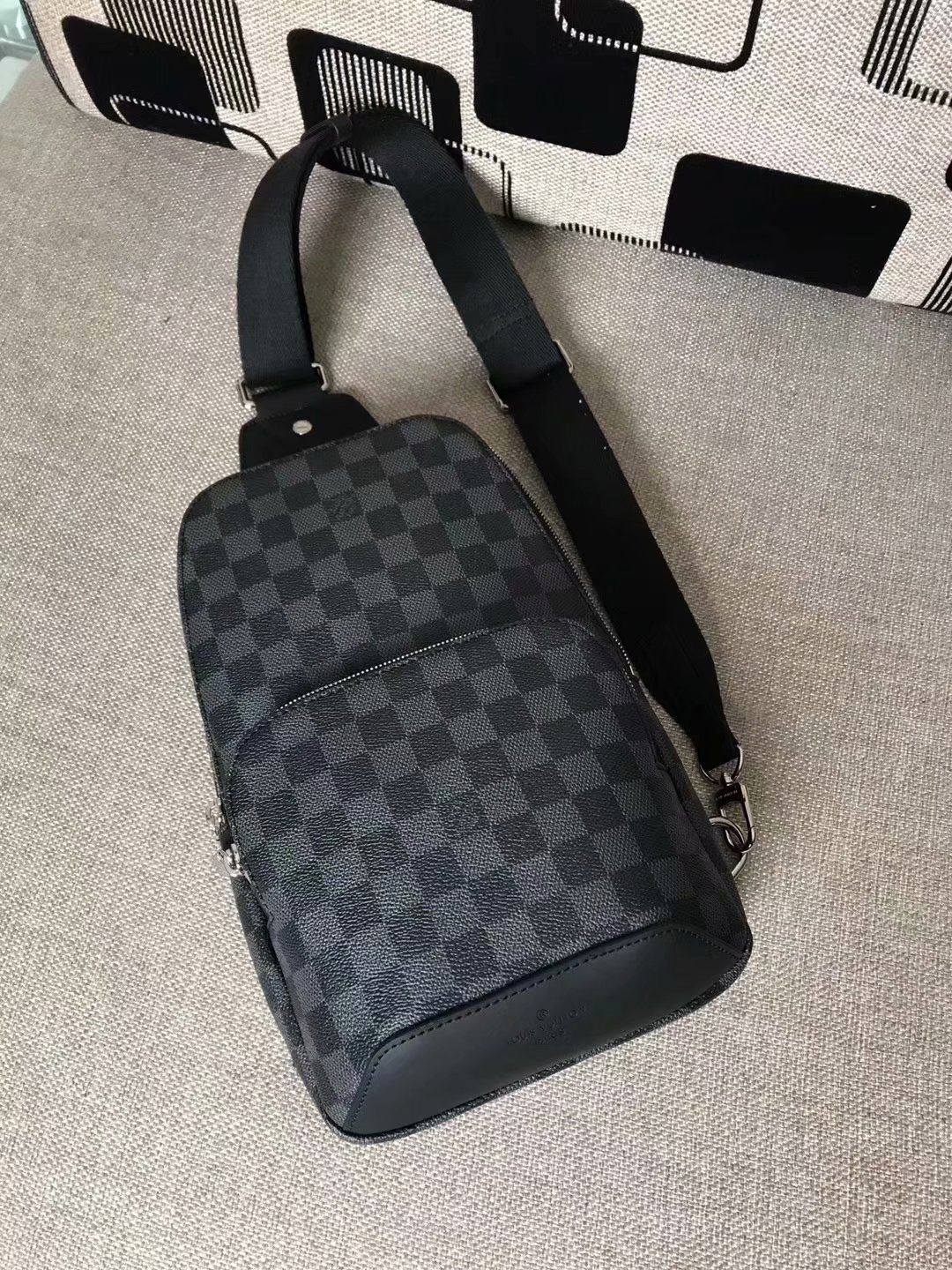 Copy Louis Vuitton N41719 Avenue Sling Bag For Men Damier Graphite Canvas