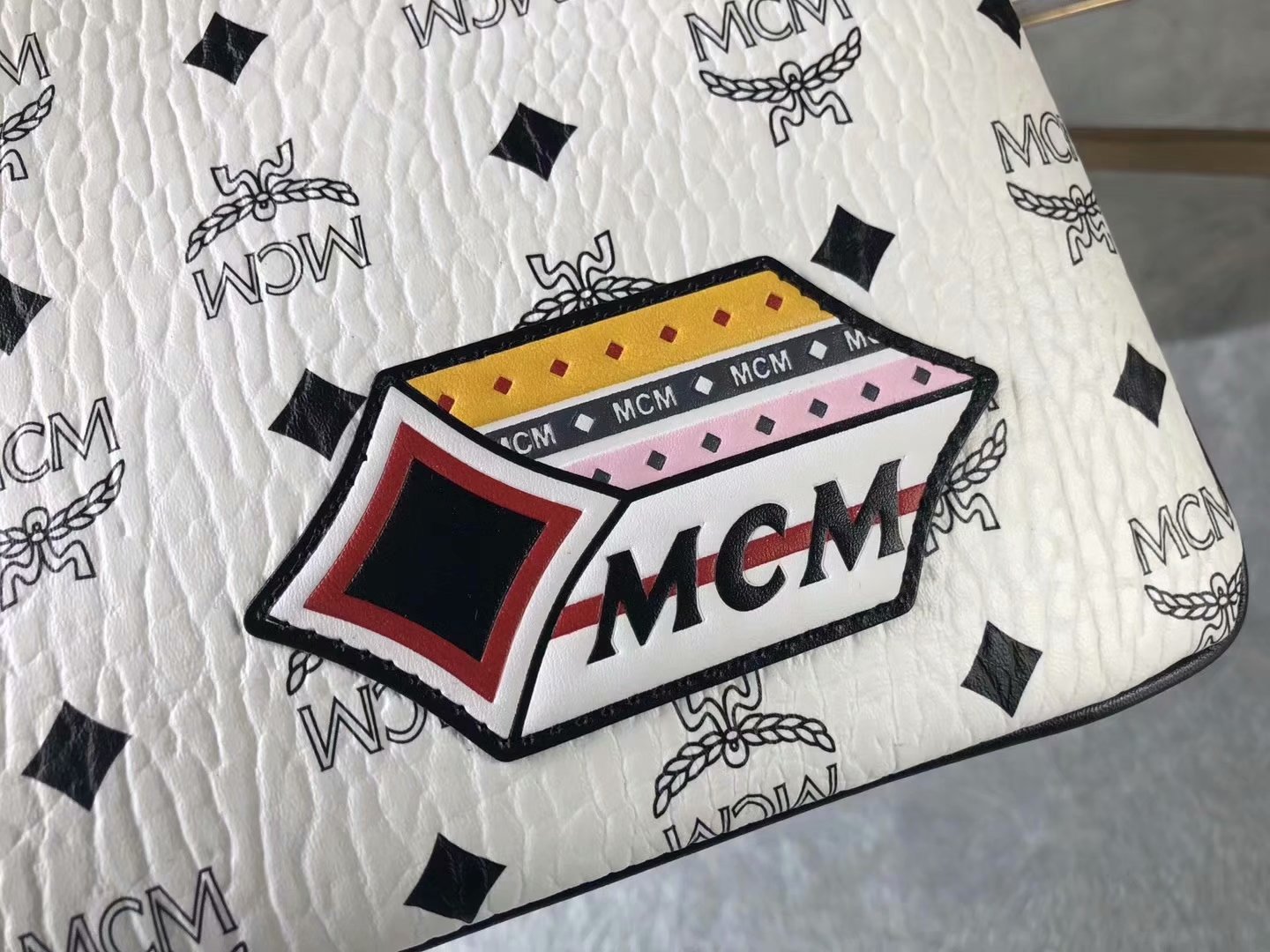 Copy MCM Print Men and Women Wristlet Zip Pouch in Visetos White