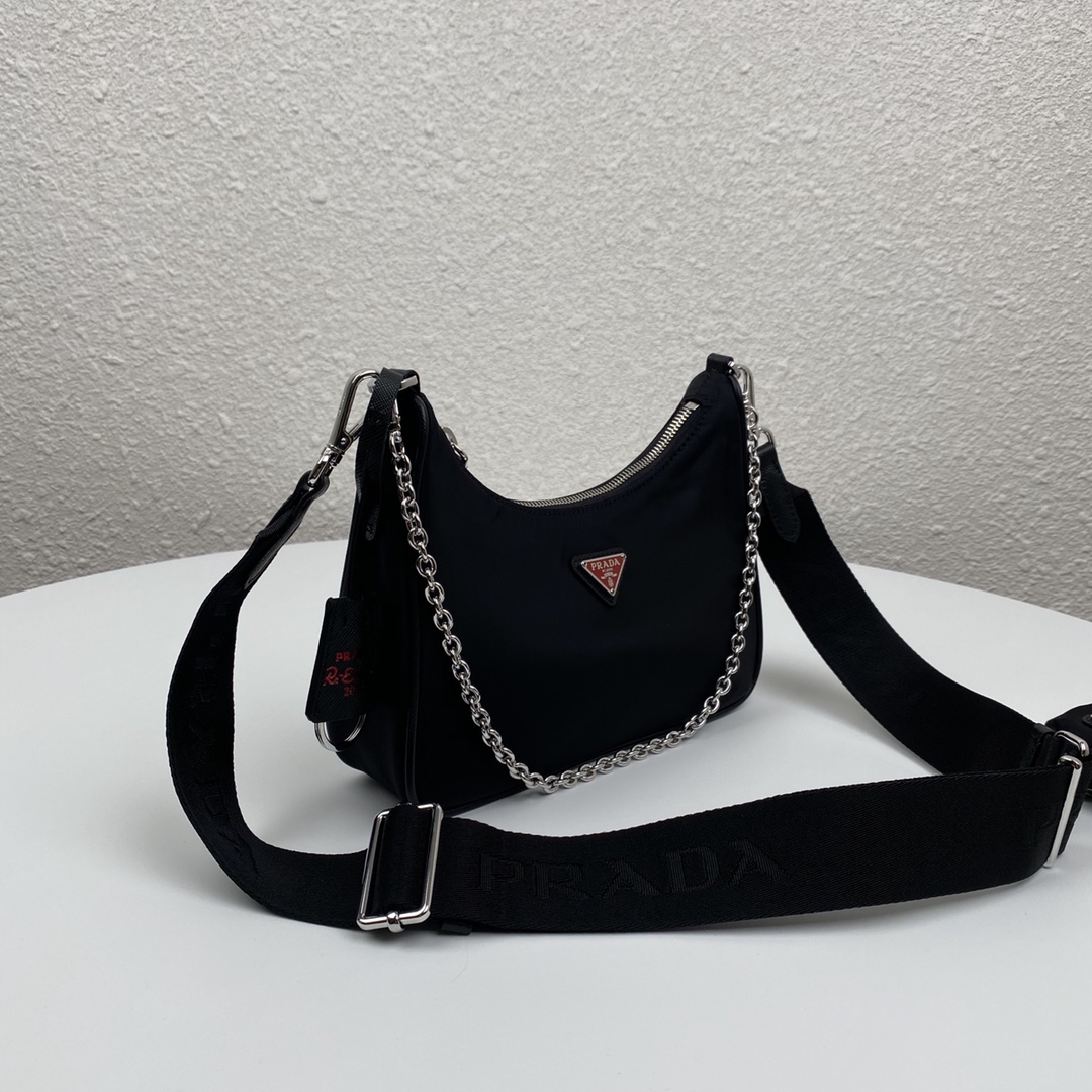 Copy Prada 1BH204 Re-Edition 2005 Re-Nylon Bag Black and Red