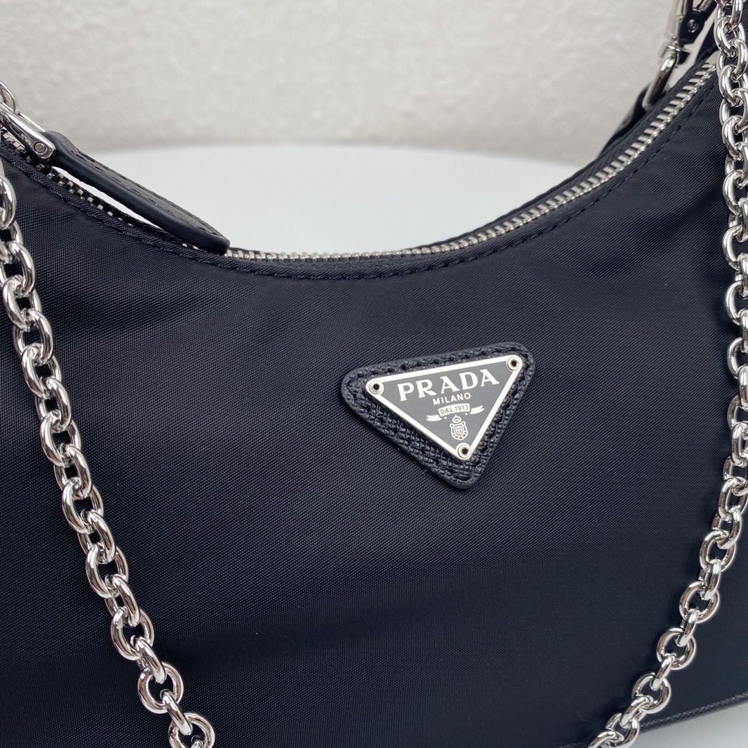 Copy Prada 1BH204 Re-Edition 2005 Re-Nylon Bag Black