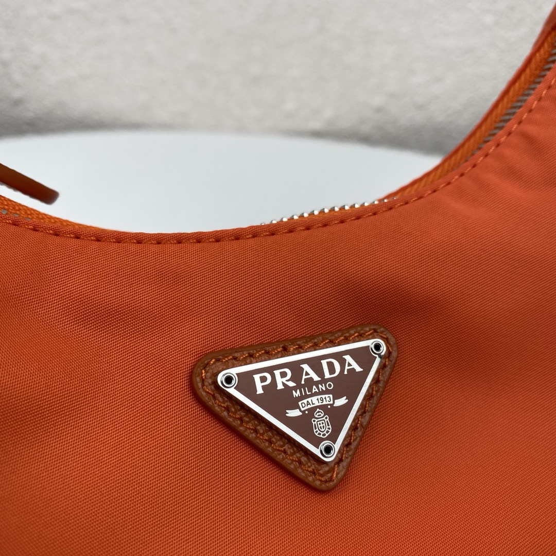 Copy Prada 1BH204 Re-Edition 2005 Re-Nylon Bag Orange