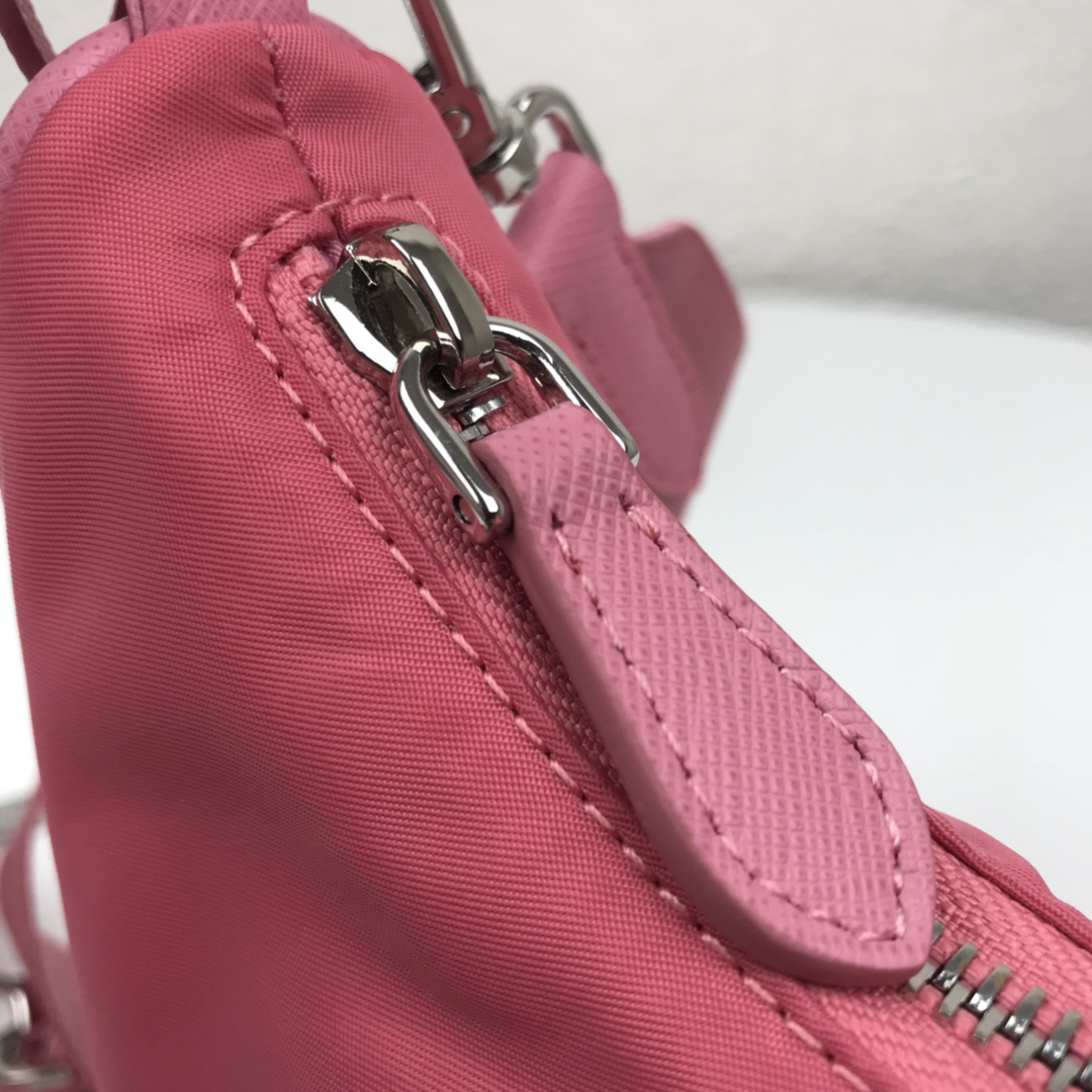 Copy Prada 1BH204 Re-Edition 2005 Re-Nylon Bag Pink