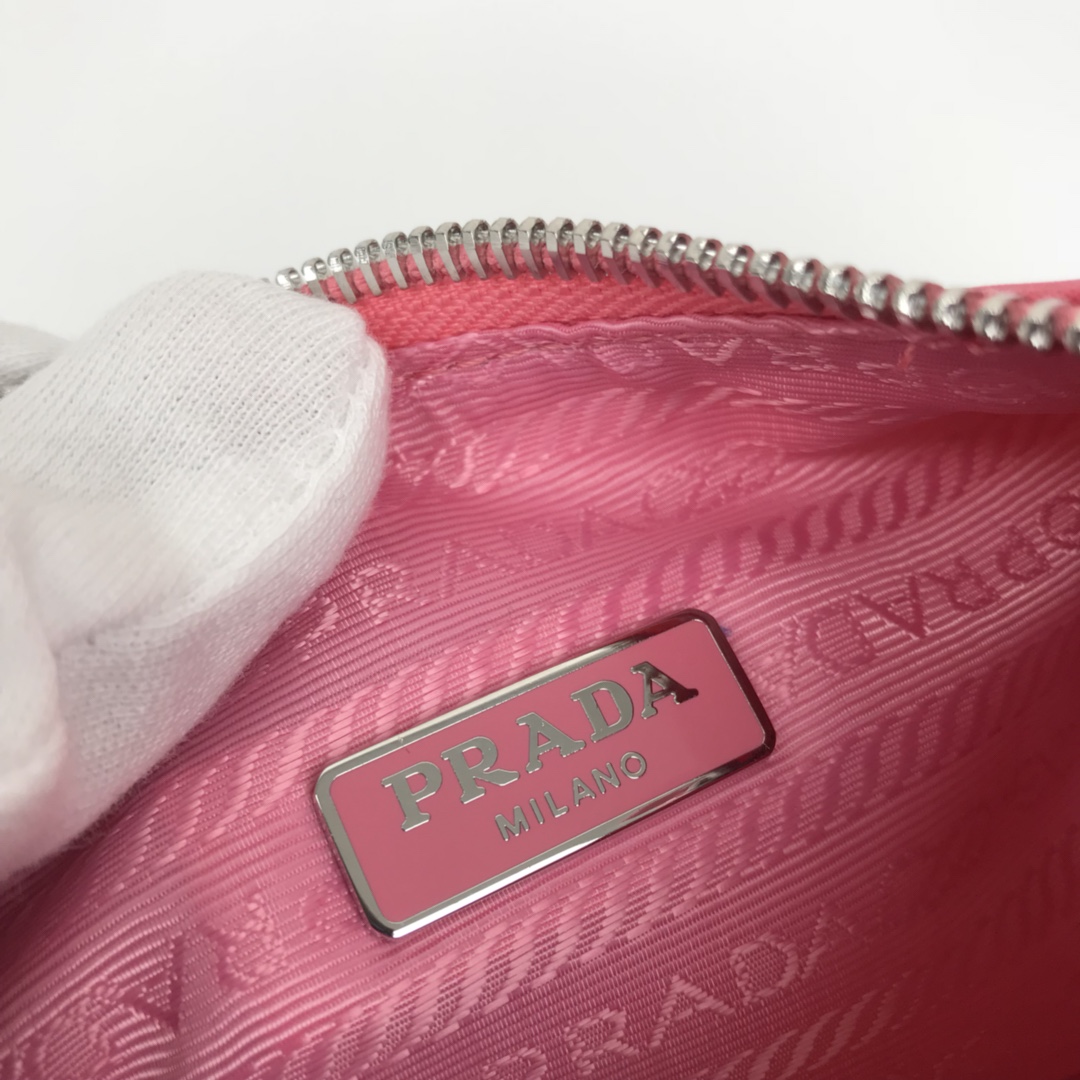 Copy Prada 1BH204 Re-Edition 2005 Re-Nylon Bag Pink