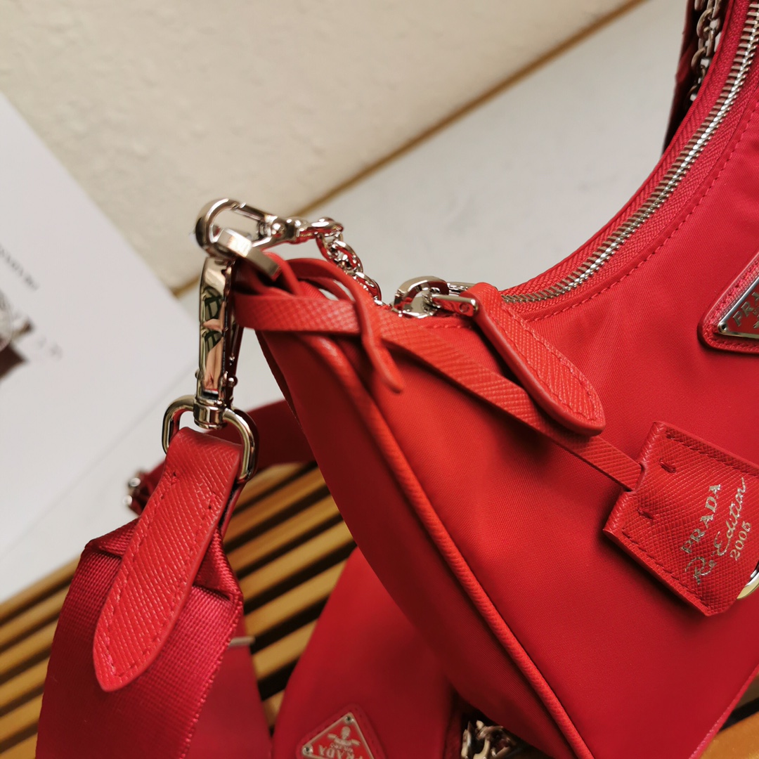 Copy Prada 1BH204 Re-Edition 2005 Re-Nylon Bag Red-1