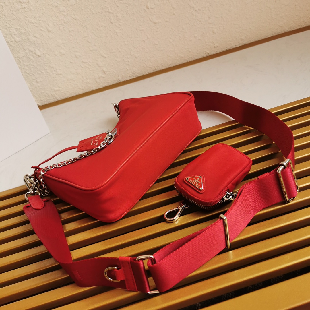 Copy Prada 1BH204 Re-Edition 2005 Re-Nylon Bag Red-1