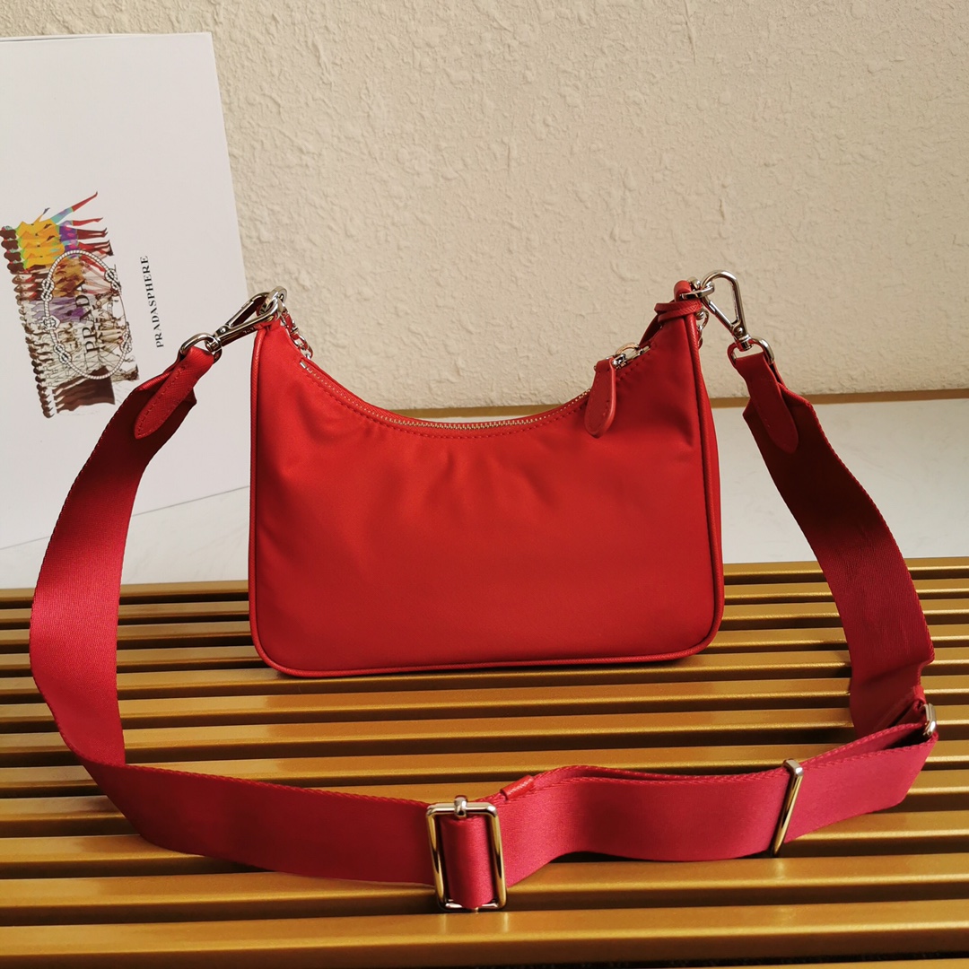 Copy Prada 1BH204 Re-Edition 2005 Re-Nylon Bag Red-1