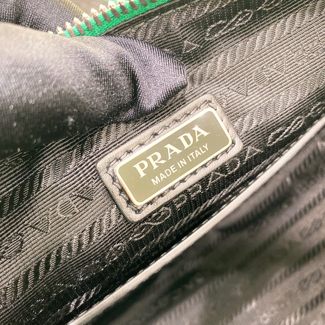 Copy Prada 2VH155 Triangle Bag Green Saffiano Leather