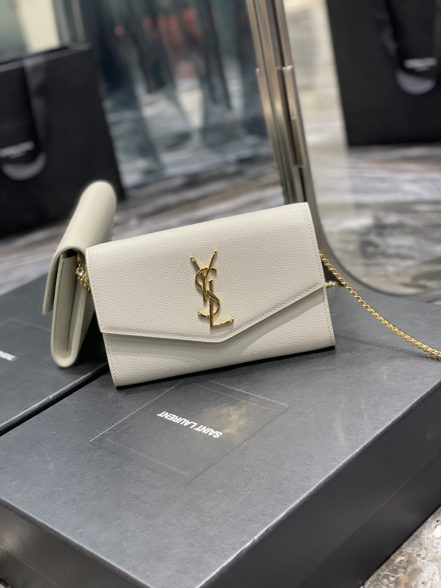 Copy Saint Laurent Uptown Chain Wallet in Grain De Poudre Embossed Leather White