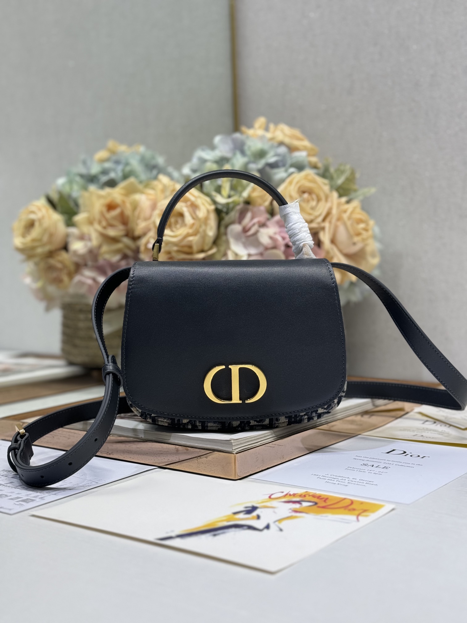 Dior 30 Montaigne Avenue Top Handle Black with Dior Oblique Jacquard Medium