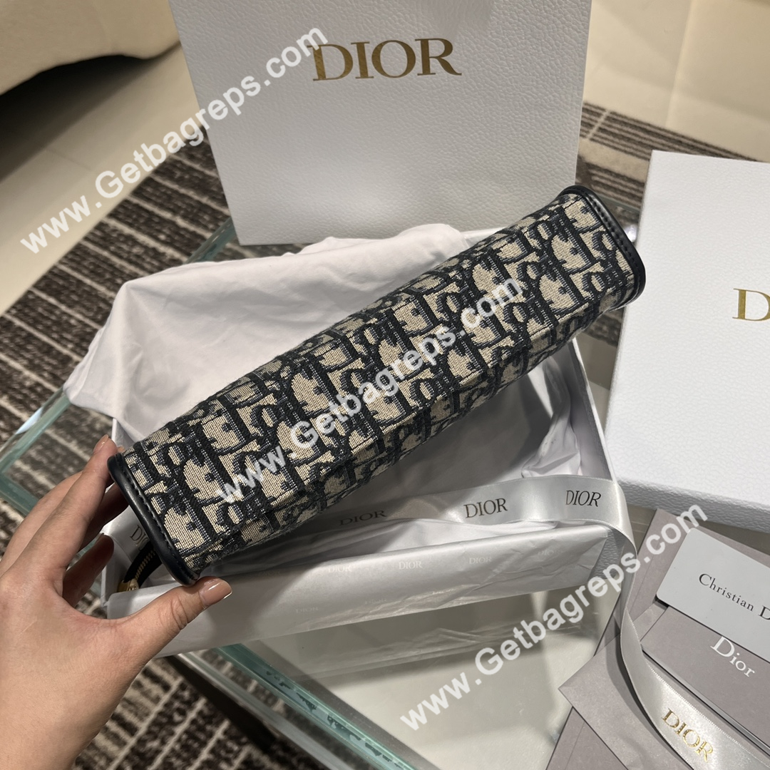 Dior 30 Montaigne Dea Pouch Blue Dior Oblique Jacquard