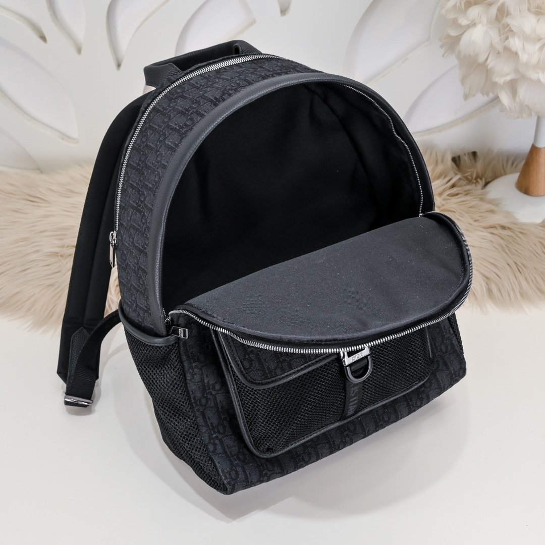 Dior 8 Backpack Black Dior Oblique Jacquard