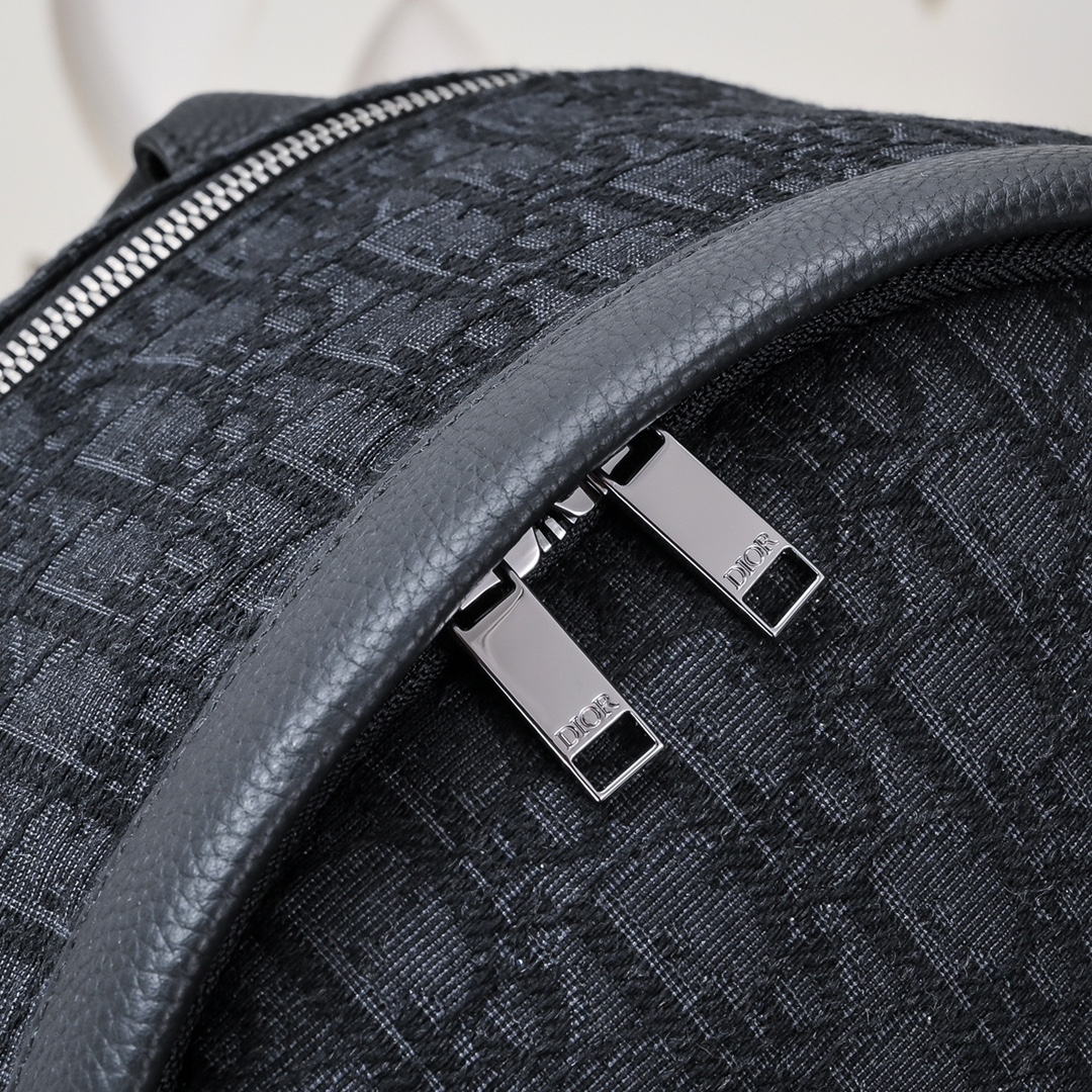 Dior 8 Backpack Black Dior Oblique Jacquard