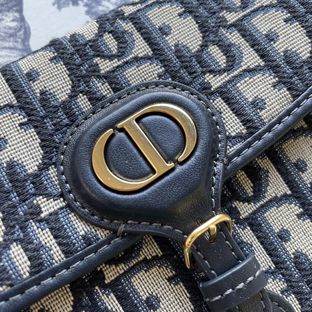 Dior Bobby East-west Pouch With Chain Blue Dior Oblique Jacquard