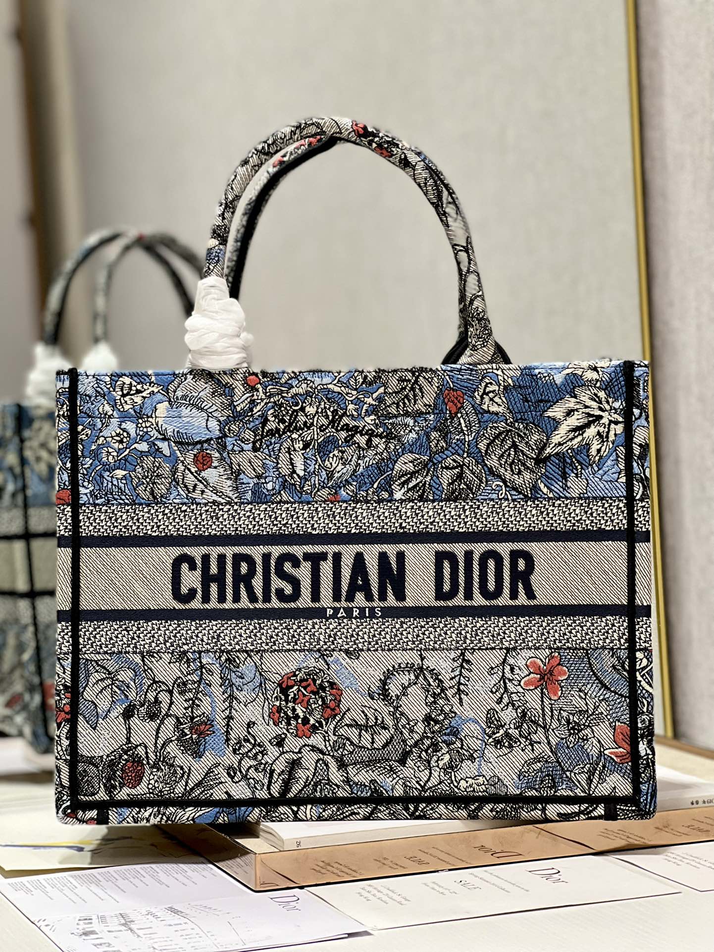 Dior Book Tote Medium 36cm Denim Multicolor Dior Jardin Magique Embroidery Blue